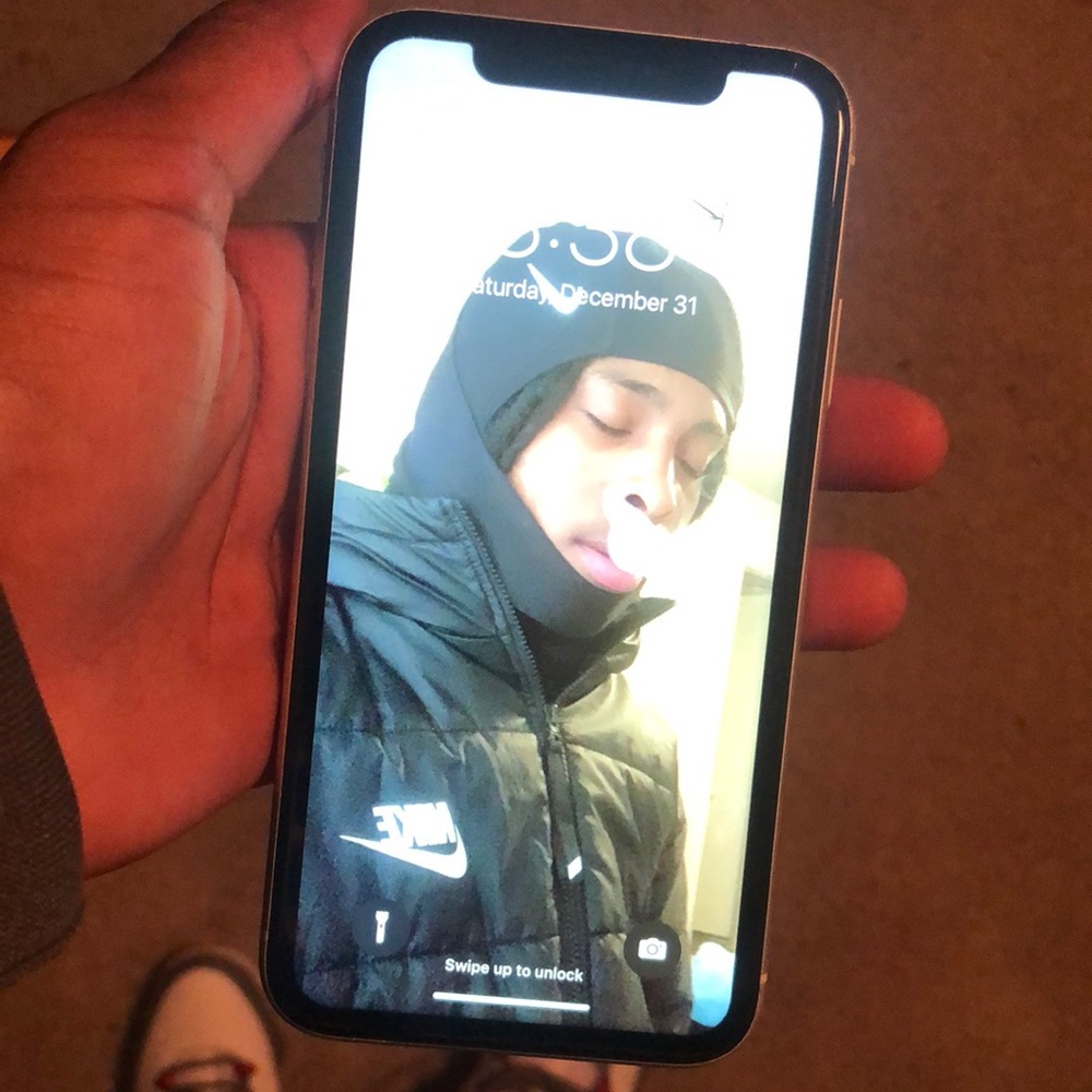 iPhone XR all white
